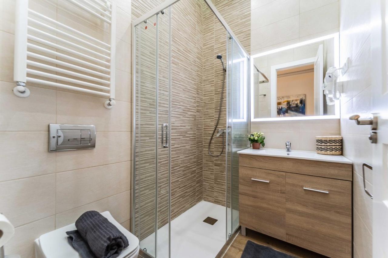 Exclusive Luxury Apartment In Central มาดริด ภายนอก รูปภาพ
